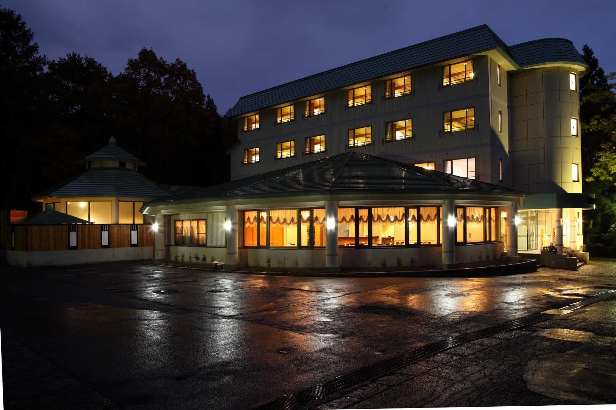 Hotel Oak Forest Хакуба Екстер'єр фото